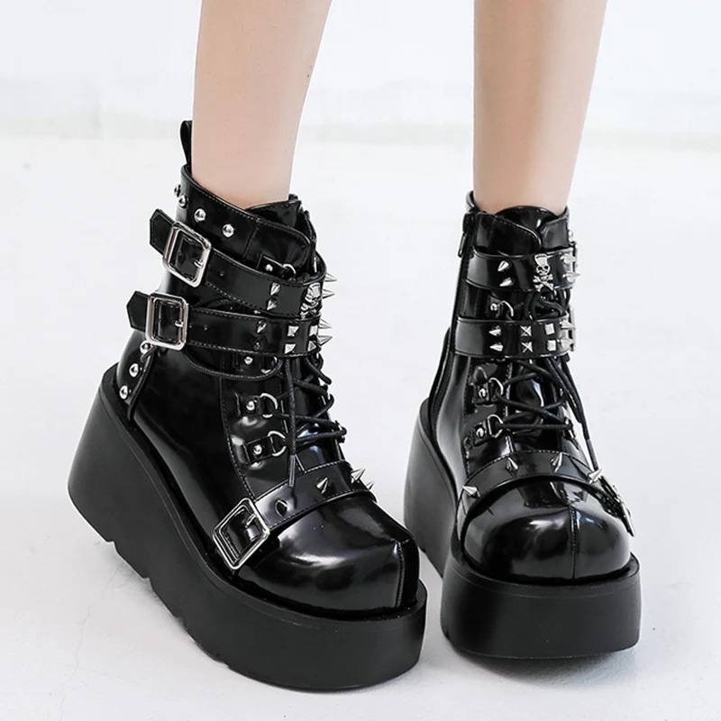 Metal Chain Patent Leather Pun - Motorcycle Chain ulasan dan harga